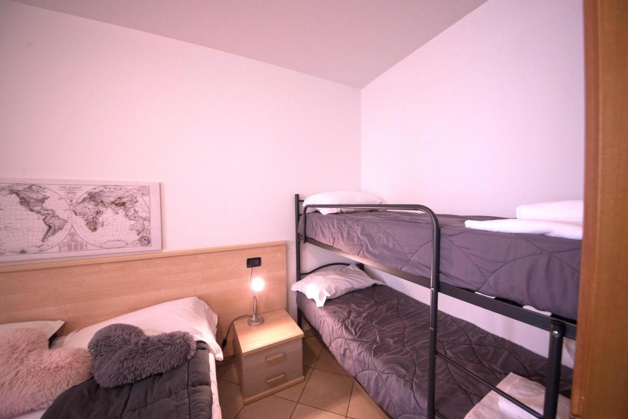 Walk 2 Town Apartamento Arco Exterior foto